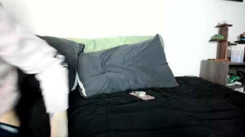 Snapshot of euphoric_vic_ chatting on January 14, 10:12 pm euphoric_vic_ online show from January 14, 10:12 pm