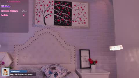  Eurekaa  online show from October 15, 5:07 am