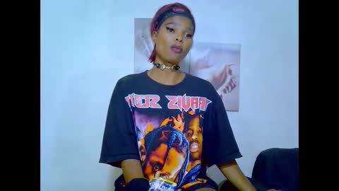 Snapshot of eva4him831 chatting on February 23, 1:24 am eva4him831 online show from February 23, 1:24 am