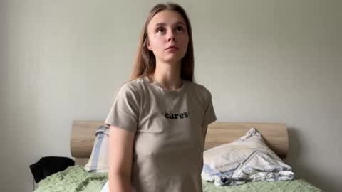 Eva Calvin online show from October 1, 4:40 am