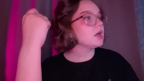 Snapshot of eva_kittenn chatting on November 18, 12:53 pm eva_kittenn online show from November 18, 12:53 pm