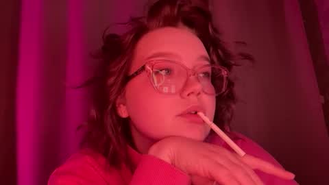 Snapshot of eva_kittenn chatting on November 28, 3:04 pm eva_kittenn online show from November 28, 3:04 pm