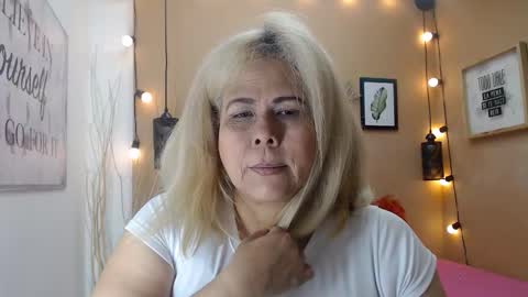 eva_love49 online show from November 26, 12:06 pm