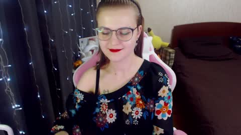 Snapshot of eva_orchid chatting on January 22, 4:02 pm Eva online show from January 22, 4:02 pm