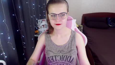 Snapshot of eva_orchid chatting on January 31, 9:48 am Eva online show from January 31, 9:48 am