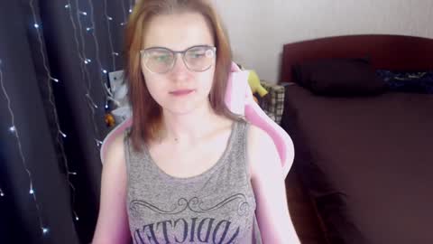 Snapshot of eva_orchid chatting on February 4, 10:54 am Eva online show from February 4, 10:54 am