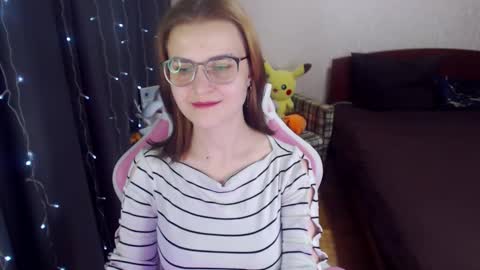 Snapshot of eva_orchid chatting on February 9, 9:47 am Eva online show from February 9, 9:47 am