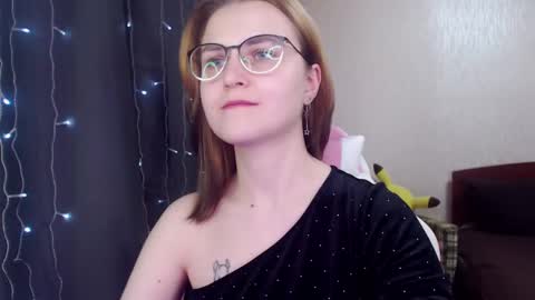 Snapshot of eva_orchid chatting on February 15, 1:05 pm Eva online show from February 15, 1:05 pm