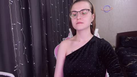 Snapshot of eva_orchid chatting on February 19, 5:06 pm Eva online show from February 19, 5:06 pm