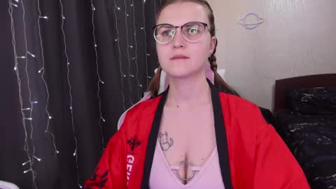 Snapshot of eva_orchid chatting on February 21, 1:11 pm Eva online show from February 21, 1:11 pm