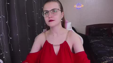 Snapshot of eva_orchid chatting on March 7, 9:18 am Eva online show from March 7, 9:18 am