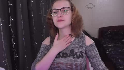 Snapshot of eva_orchid chatting on March 12, 9:23 am Eva online show from March 12, 9:23 am