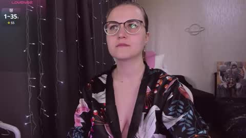 Snapshot of eva_orchid chatting on September 14, 10:25 am Eva online show from September 14, 10:25 am