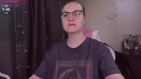 Snapshot of eva_orchid chatting on September 21, 10:50 am Eva online show from September 21, 10:50 am