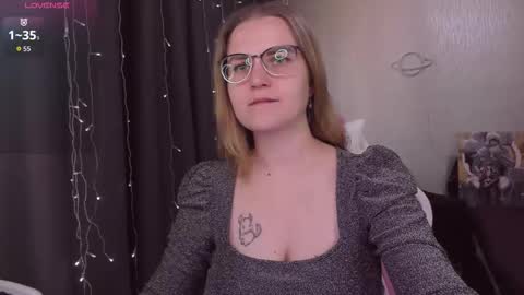 Snapshot of eva_orchid chatting on October 1, 11:27 am Eva online show from October 1, 11:27 am