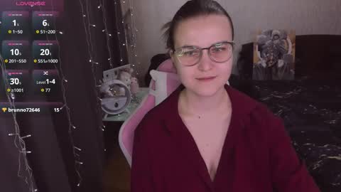 Snapshot of eva_orchid chatting on October 18, 9:32 am Eva online show from October 18, 9:32 am