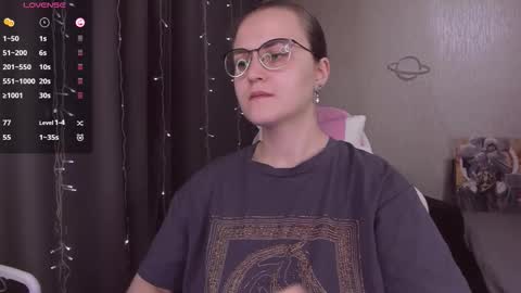 Snapshot of eva_orchid chatting on November 7, 10:48 am Eva online show from November 7, 10:48 am