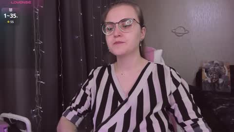 Snapshot of eva_orchid chatting on November 26, 10:38 am Eva online show from November 26, 10:38 am