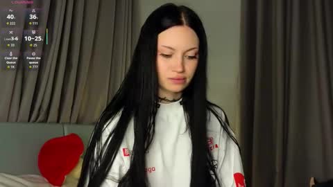 Eva online show from November 5, 6:08 pm