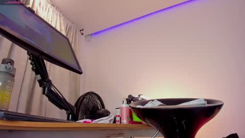 Eva online show from January 11, 2:04 pm