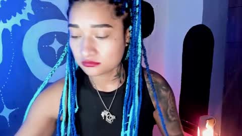 Snapshot of eva_sanderslee chatting on December 4, 3:59 am Eva online show from December 4, 3:59 am