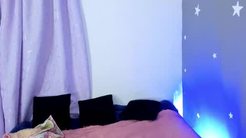 Snapshot of eva_sanderslee chatting on December 19, 6:01 am Eva online show from December 19, 6:01 am