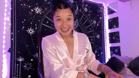 Snapshot of eva_sanderslee chatting on September 18, 6:15 am Eva online show from September 18, 6:15 am