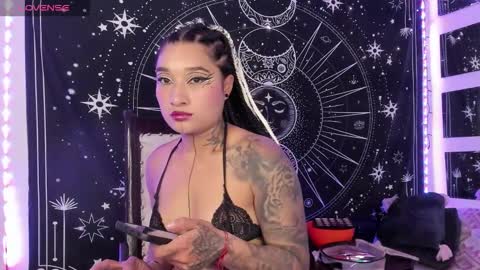 Snapshot of eva_sanderslee chatting on September 23, 6:49 am Eva online show from September 23, 6:49 am