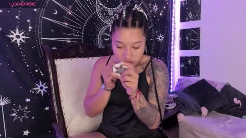 Snapshot of eva_sanderslee chatting on September 25, 6:17 am Eva online show from September 25, 6:17 am