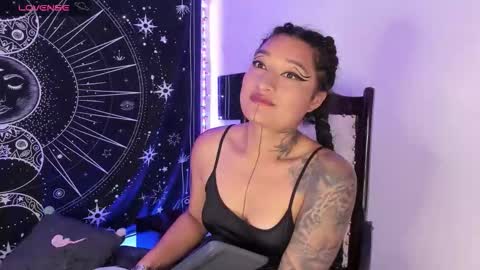 Snapshot of eva_sanderslee chatting on October 19, 9:10 am Eva online show from October 19, 9:10 am