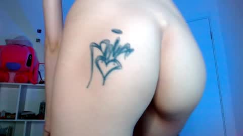 Snapshot of evaa_coy chatting on December 15, 4:59 pm Eva online show from December 15, 4:59 pm