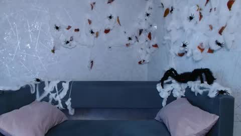 Eva online show from October 28, 7:45 am