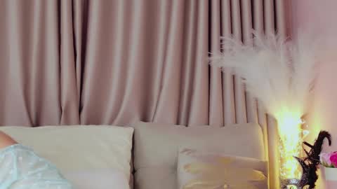 Snapshot of evaangelxxx chatting on February 7, 7:06 pm Eva 3 online show from February 7, 7:06 pm