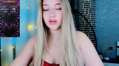 Eva  online show from November 26, 4:57 am