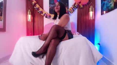 EVA GODDESS  online show from October 20, 7:58 pm