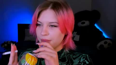 Snapshot of evaharve chatting on February 15, 11:25 pm Eva online show from February 15, 11:25 pm