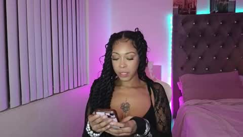 Snapshot of evajonez chatting on November 21, 6:34 am Eva online show from November 21, 6:34 am