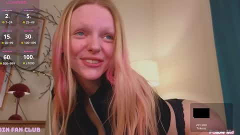 Snapshot of evangel1ne chatting on February 5, 12:27 pm evangel1ne online show from February 5, 12:27 pm