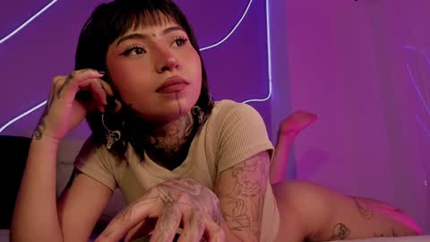 Eva online show from December 30, 5:44 pm