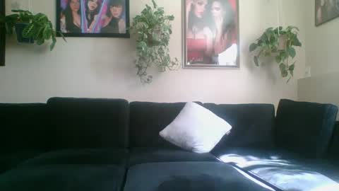 evanschris2048 online show from September 12, 9:37 pm