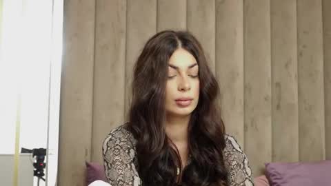 EvaRhea online show from September 22, 3:08 am