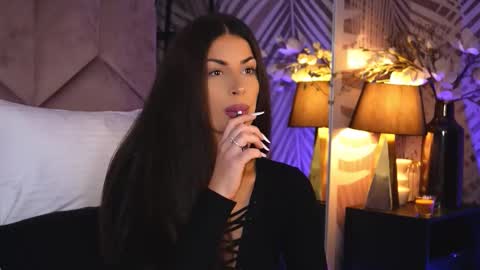 EvaRhea online show from November 3, 3:52 am