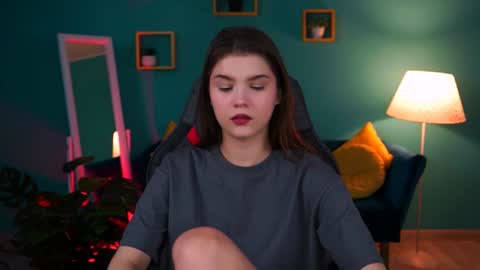 Snapshot of evathopson chatting on January 24, 11:59 am Eva next stream - - 1600 UTC2000 online show from January 24, 11:59 am