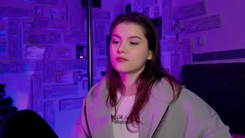 Snapshot of evathopson chatting on January 31, 3:11 pm Eva next stream - - 1600 UTC2000 online show from January 31, 3:11 pm