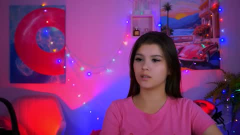 Snapshot of evathopson chatting on November 25, 10:59 am Eva next stream - - 1600 UTC2000 online show from November 25, 10:59 am