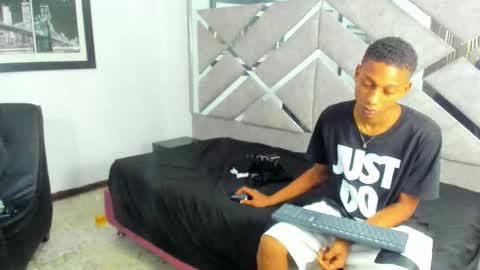 Eva And Emmanuel online show from October 15, 3:34 pm