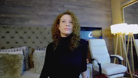 EveHamilton online show from February 26, 7:49 pm