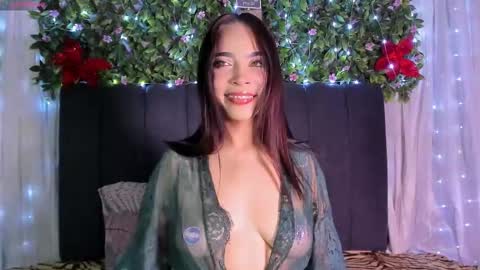 Snapshot of evelin888 chatting on November 29, 10:13 pm evelin888 online show from November 29, 10:13 pm