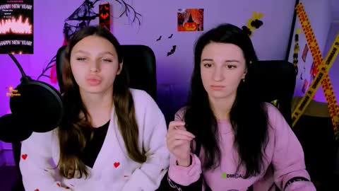 evelina online show from November 2, 6:49 am