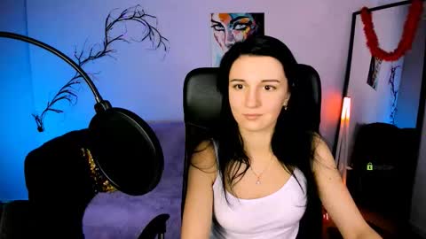 evelina online show from November 14, 1:32 pm